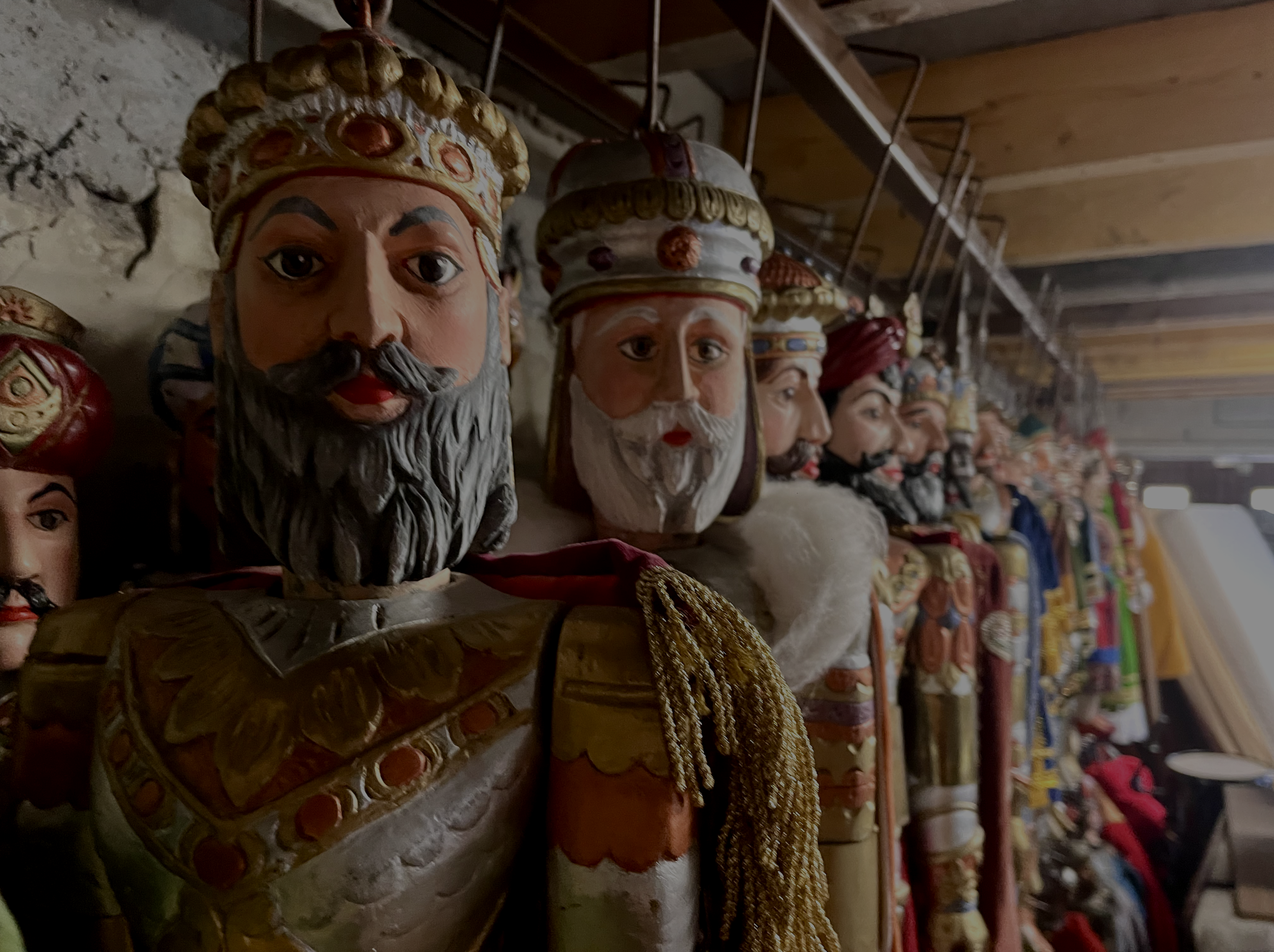 Aperçu de la collection de marionnettes liégeoises du Théâtre à Matthî